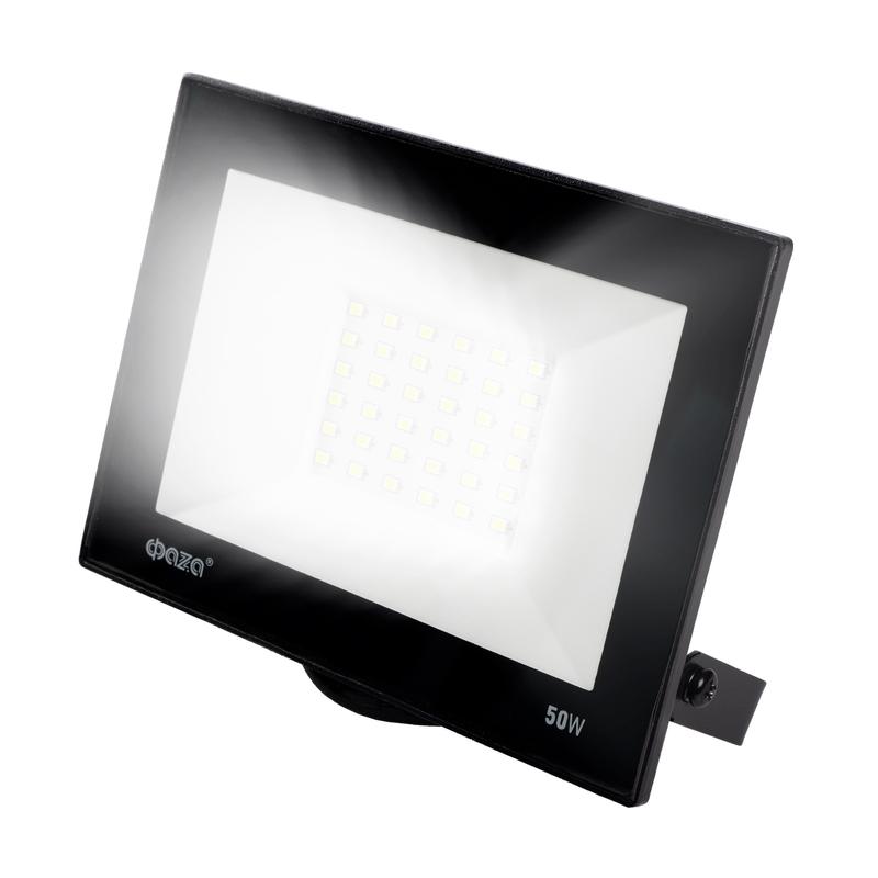 Рекомендуем купить Прожектор светодиодный СДО-20 50Вт 6500К IP65 230В BL ДО прозр. закален. стекло ФАZА 5047303